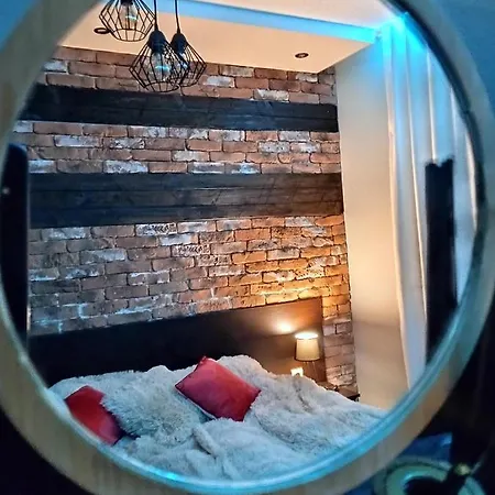 Апартамент Mila Vip *